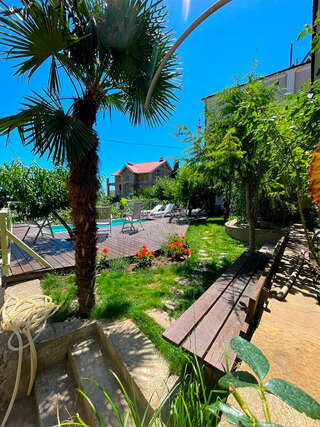 Гостевой дом Горный Воздух Ялта-1