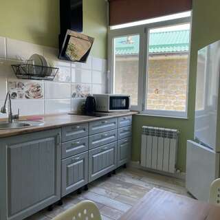 Гостевой дом Горный Воздух Ялта Трехместный-6