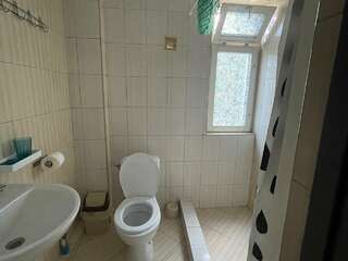 Гостевой дом Горный Воздух Ялта Четырехместный номер-3