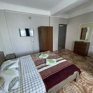 Гостевой дом Горный Воздух Ялта Четырехместный-5