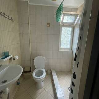 Гостевой дом Горный Воздух Ялта Четырехместный-1