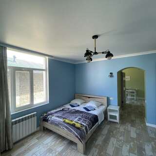 Гостевой дом Горный Воздух Ялта Трехместный-3