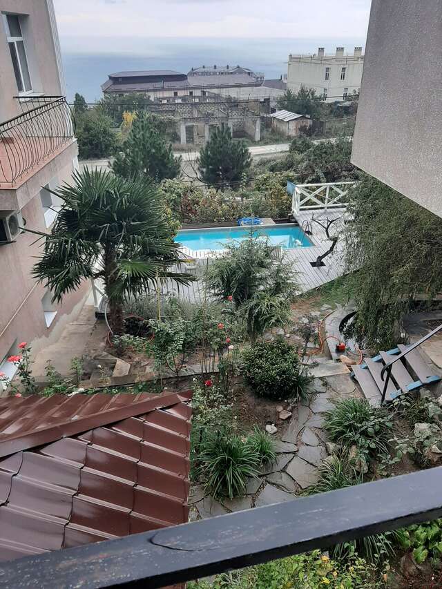 Гостевой дом Горный Воздух Ялта-46