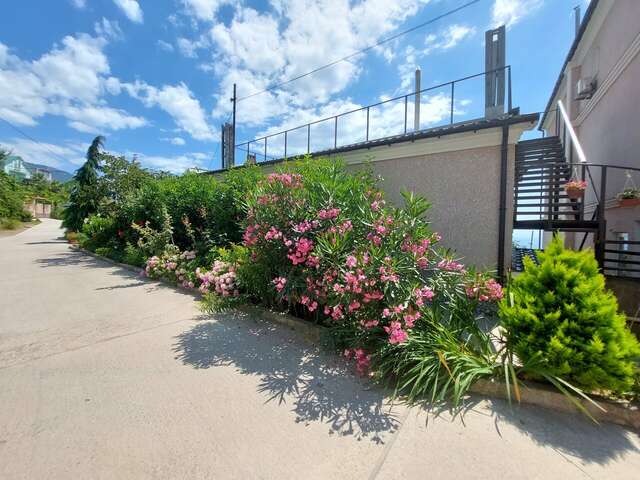 Гостевой дом Горный Воздух Ялта-17